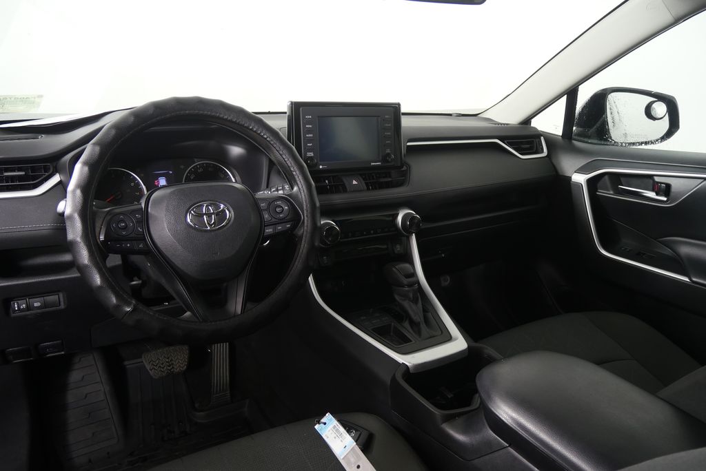 Thumbnail: 2022 Toyota RAV4 - 7