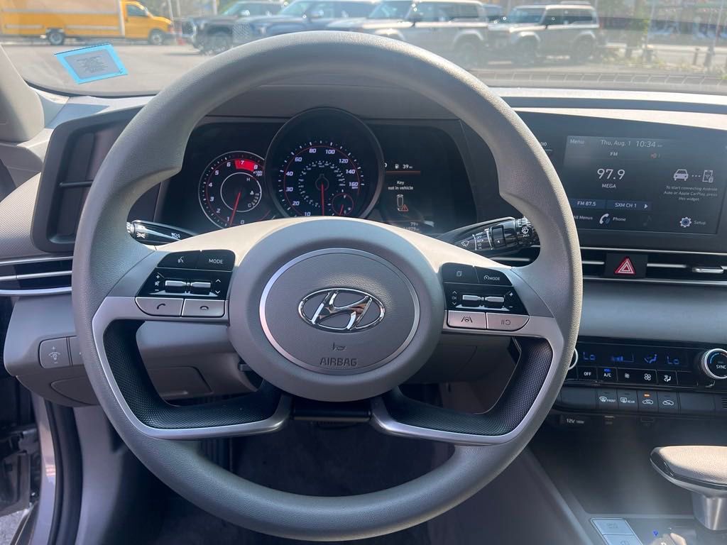 2021 Hyundai Elantra SEL 18