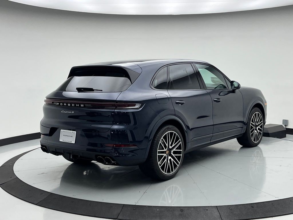 Thumbnail: 2026 Porsche Cayenne - 7
