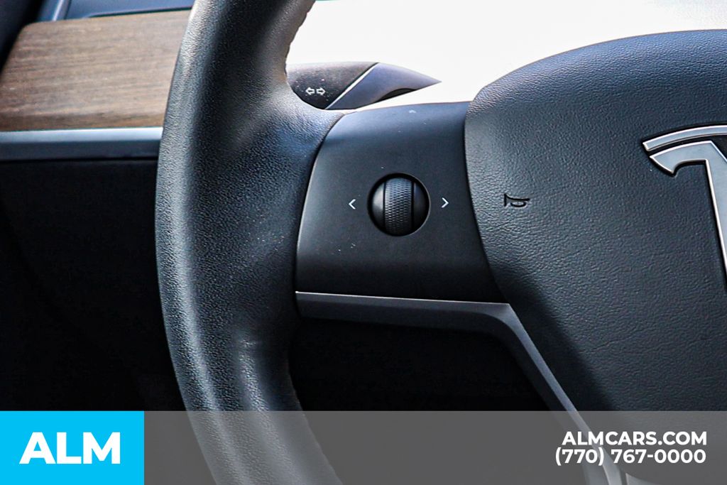 Used 2020 Black Tesla Standard image 31