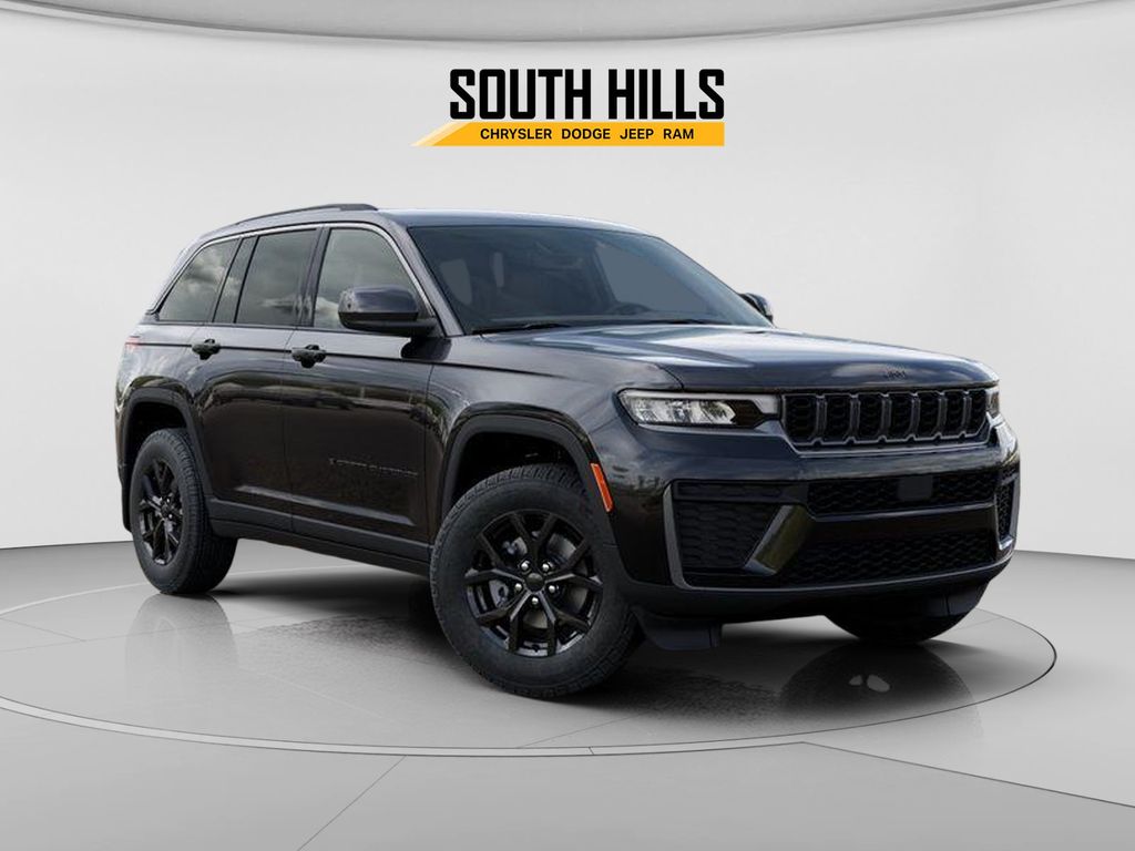 2026 Jeep Grand Cherokee Laredo Black at South Hills CDJR