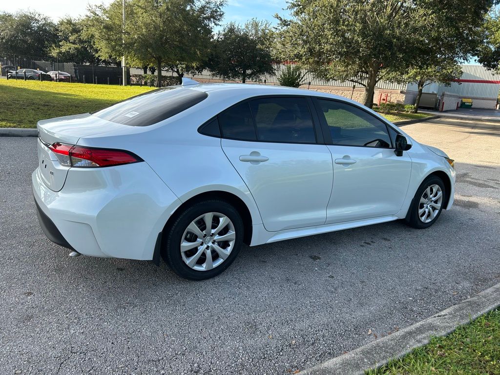 Thumbnail: 2025 Toyota Corolla - 5