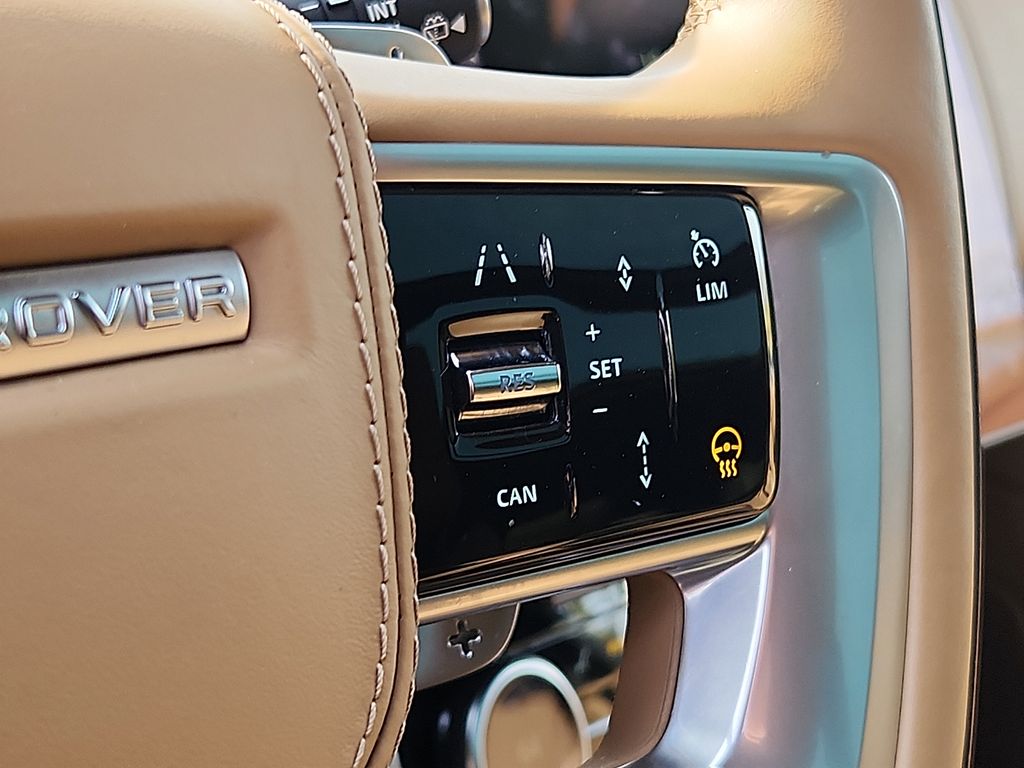 Thumbnail: 2023 Land Rover Range Rover - 23