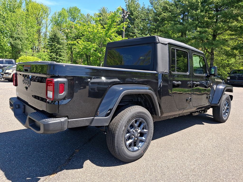 New 2026 Jeep Gladiator Truck