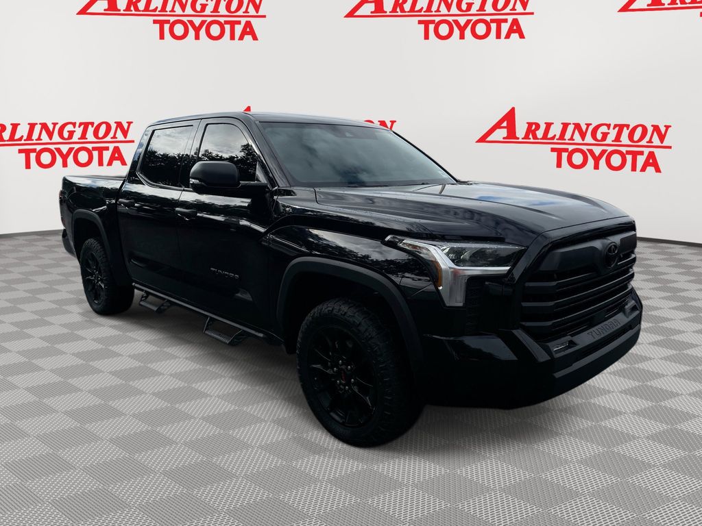 2024 Toyota Tundra SR5's photo