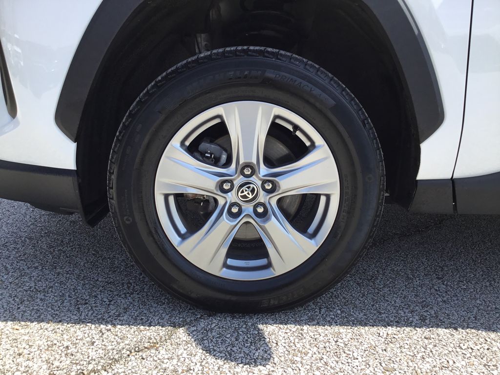 Thumbnail: 2024 Toyota RAV4 - 9