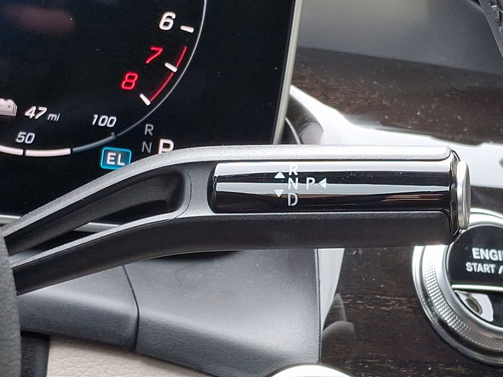 2025 Mercedes-Benz GLC 350 11