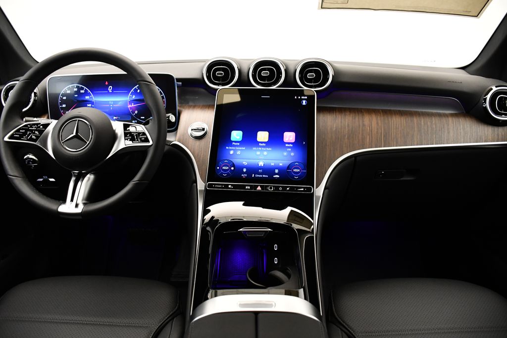 Thumbnail: 2025 Mercedes-Benz GLC - 18