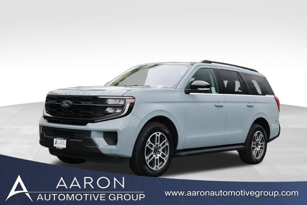 Gray Metallic 2025 Ford Expedition SUV / Crossover Four-Wheel Drive Automatic