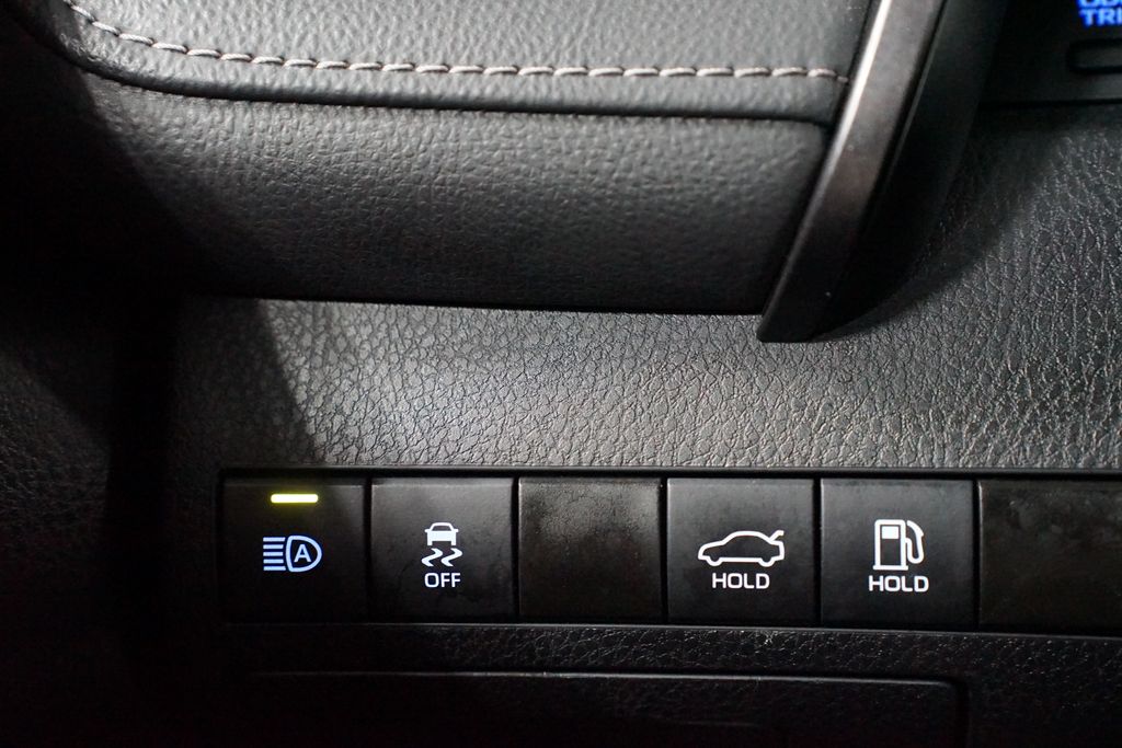 Thumbnail: 2024 Toyota Camry - 23