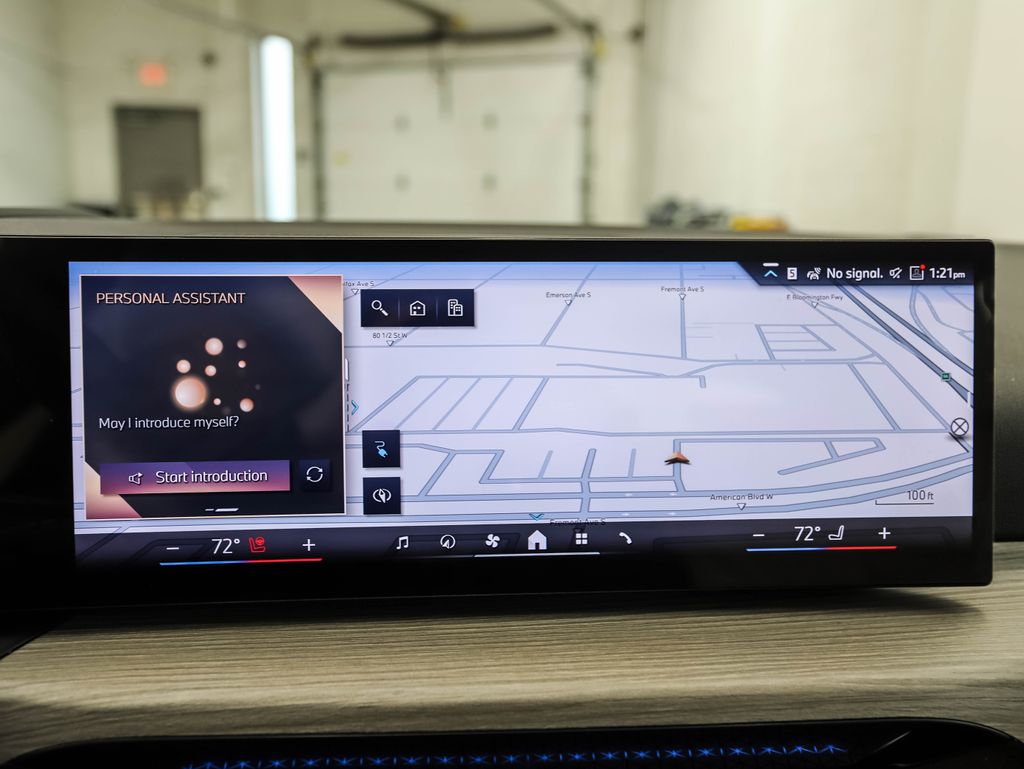 Thumbnail: 2025 BMW i4 - 15