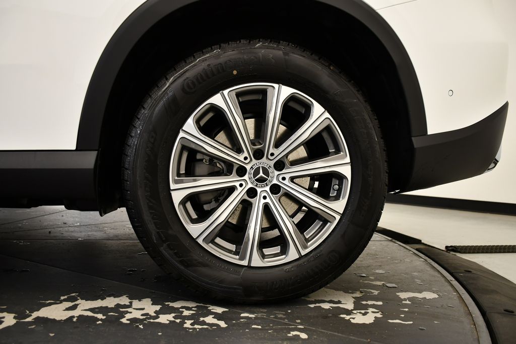 Thumbnail: 2026 Mercedes-Benz GLC - 14