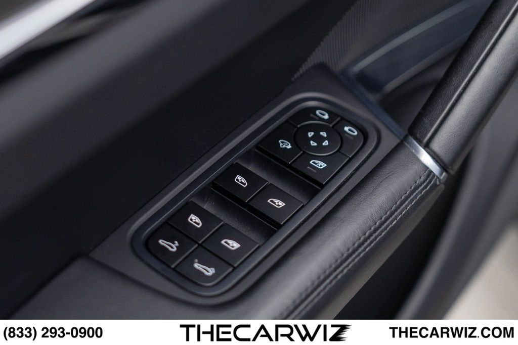 2023 Porsche Cayenne Coup Turbo - Photo 34
