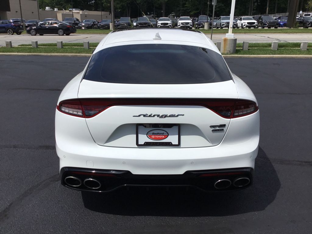 Thumbnail: 2022 Kia Stinger - 4