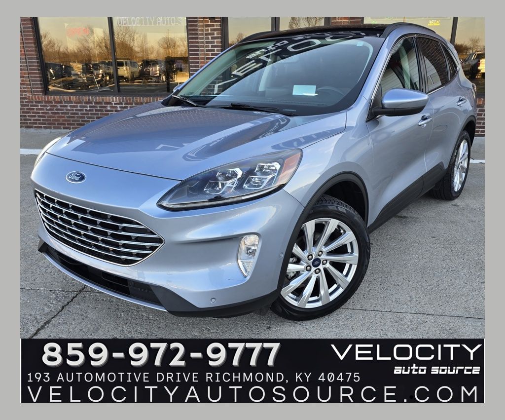 Iced Blue Silver Metallic 2022 Ford Escape Hybrid Titanium AWD SUV / Crossover All-Wheel Drive Continuously Variable Transmission