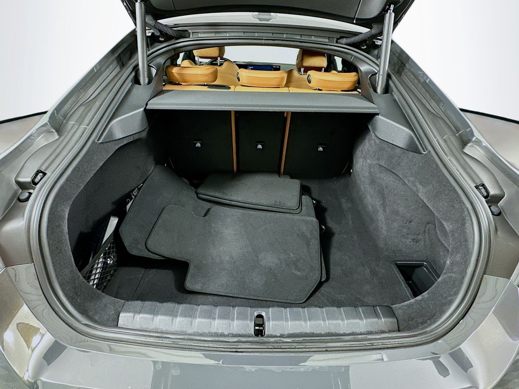 Thumbnail: 2025 BMW 4 Series - 27