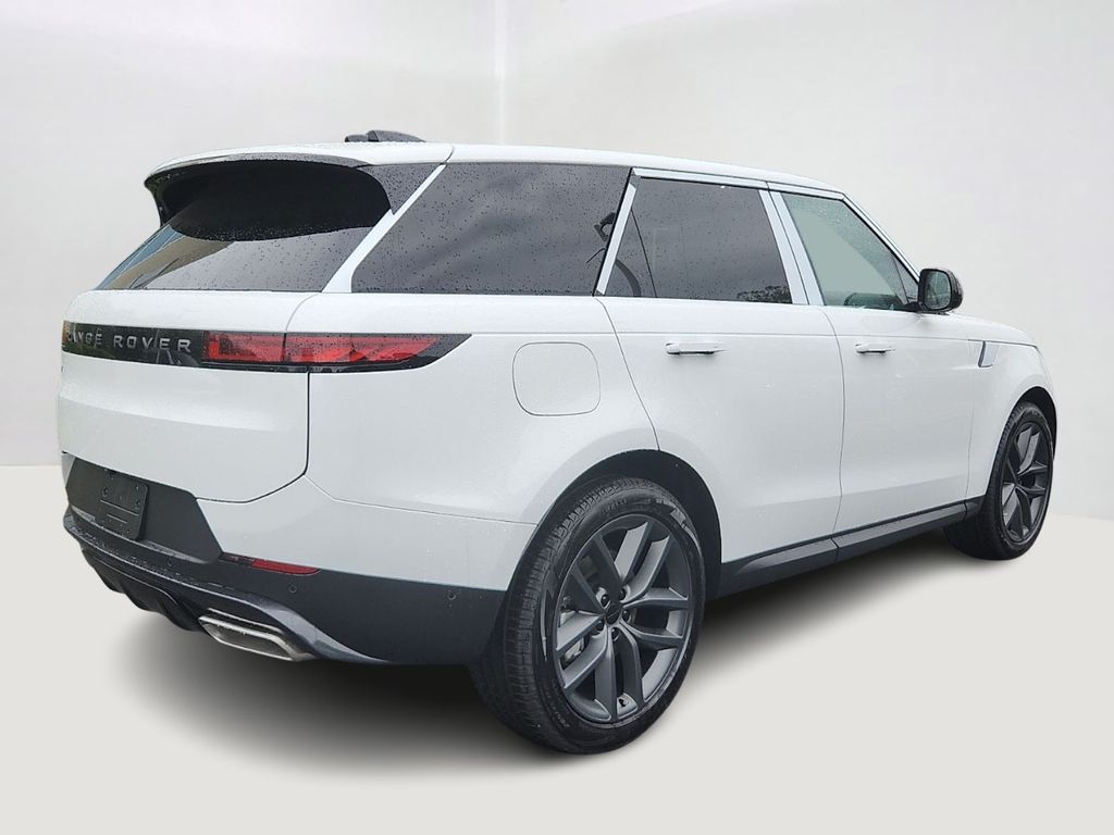 Thumbnail: 2026 Land Rover Range Rover Sport - 3