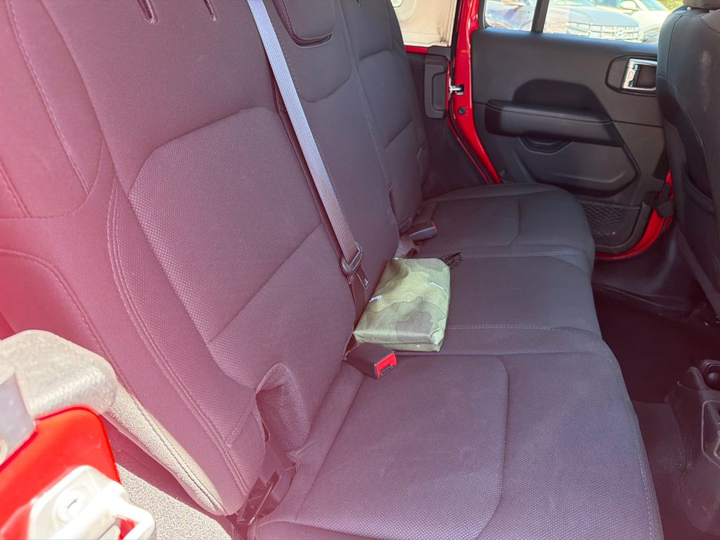 Used 2022 Red Jeep Unlimited Sahara image 15