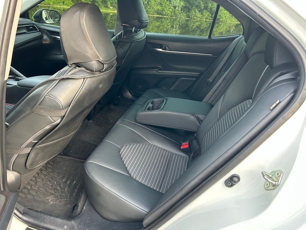 2021 Toyota Camry SE 13
