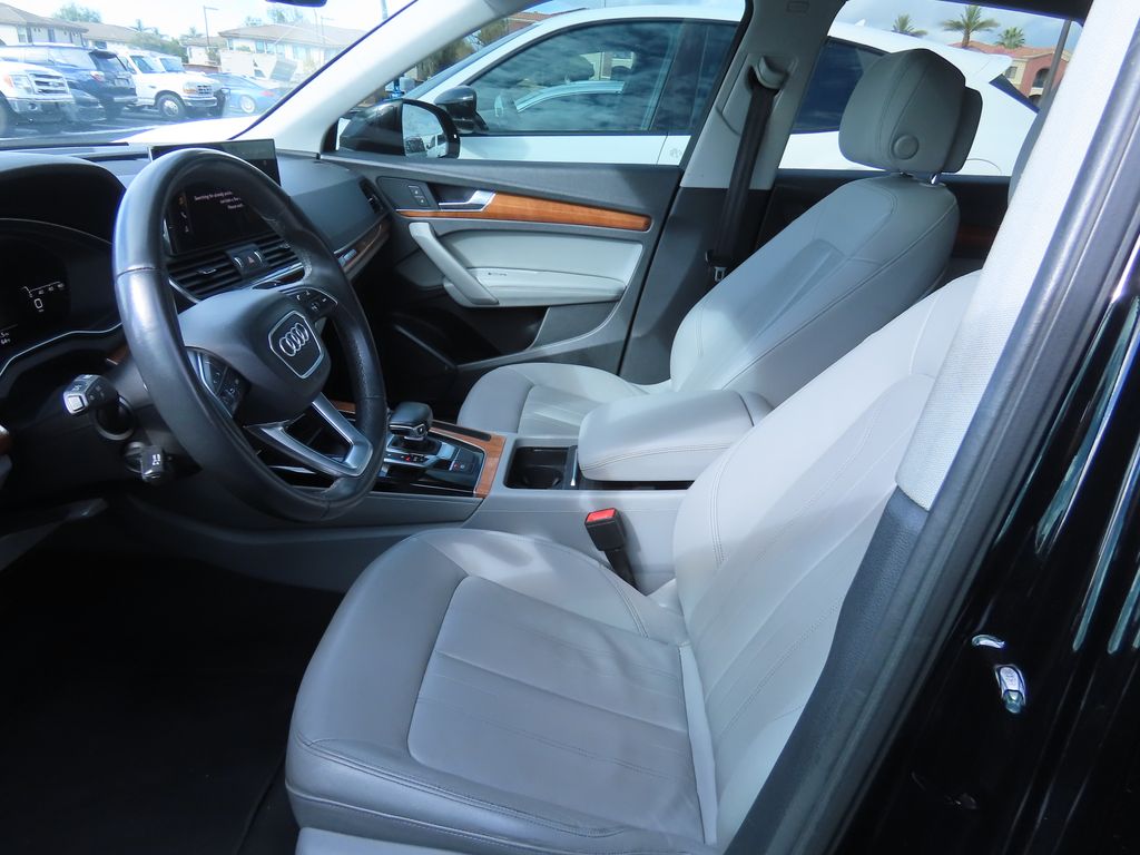 Thumbnail: 2021 Audi Q5 - 5