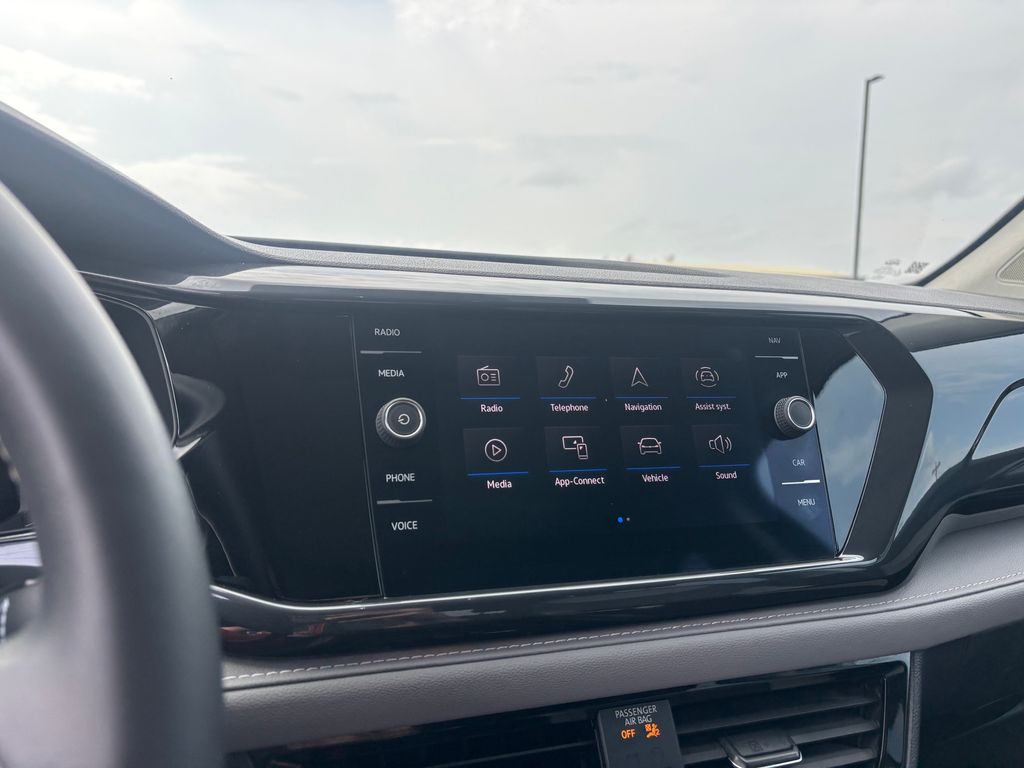 Used Car 2022 Volkswagen Taos  1.5t Sel For Sale Under $20,000 In Austin, Texas