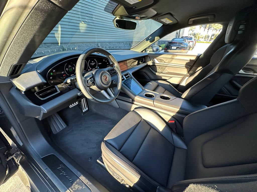 Thumbnail: 2025 Porsche Taycan - 4