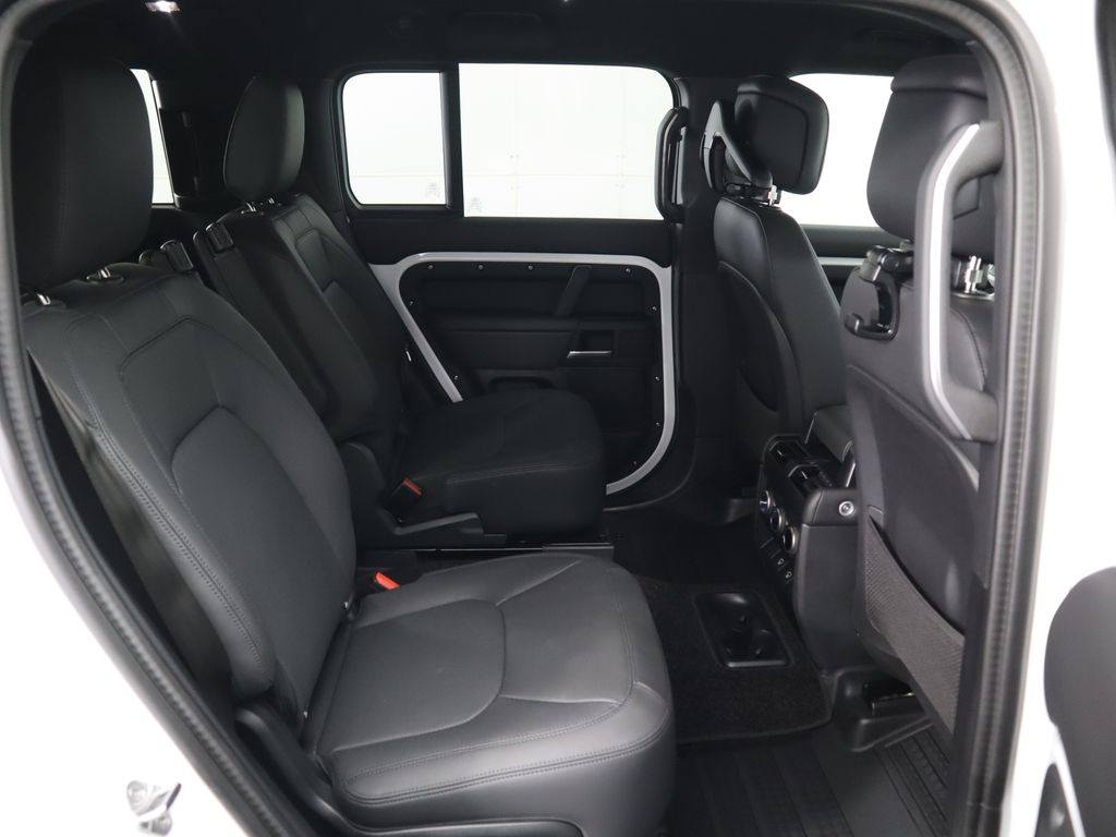 Thumbnail: 2025 Land Rover Defender - 23