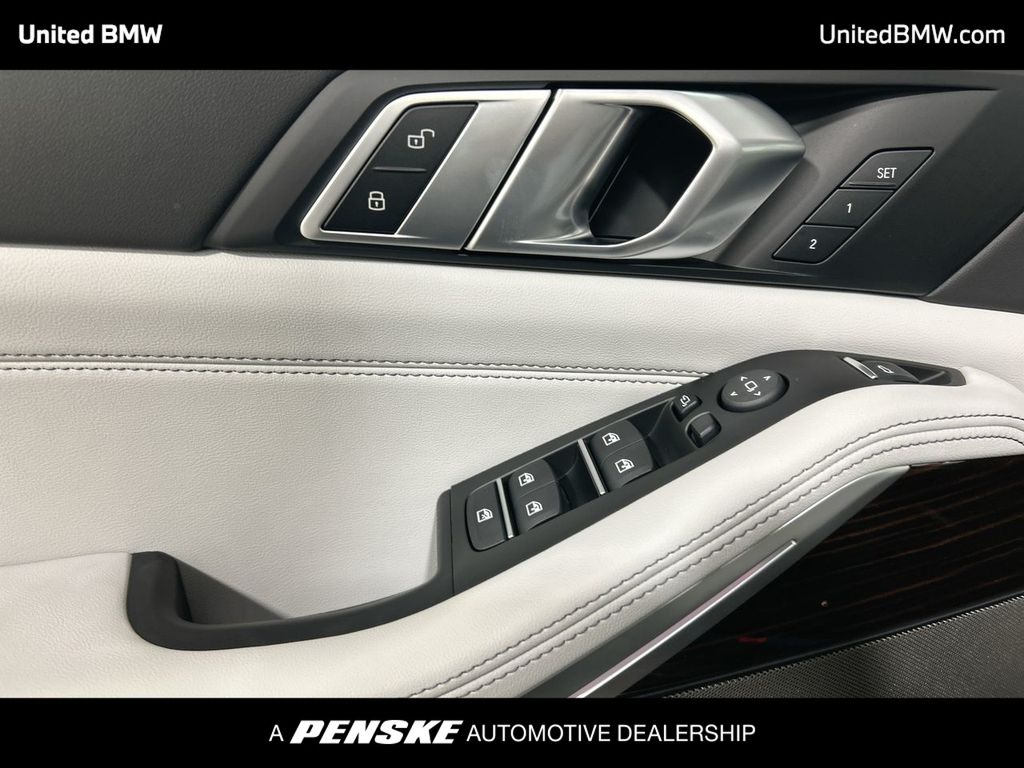 Thumbnail: 2026 BMW X5 - 11