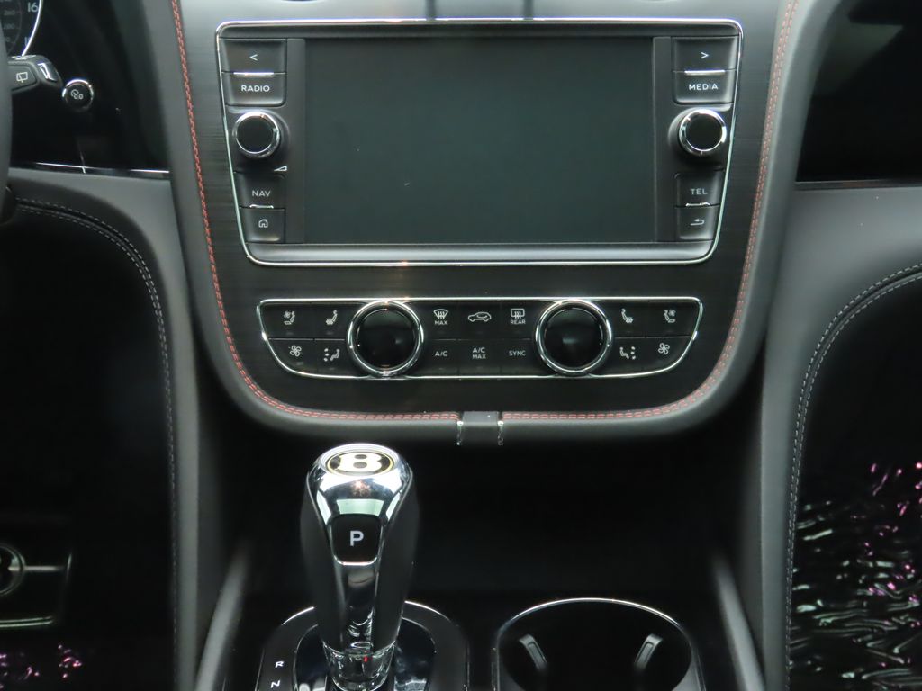 Thumbnail: 2019 Bentley Bentayga - 14