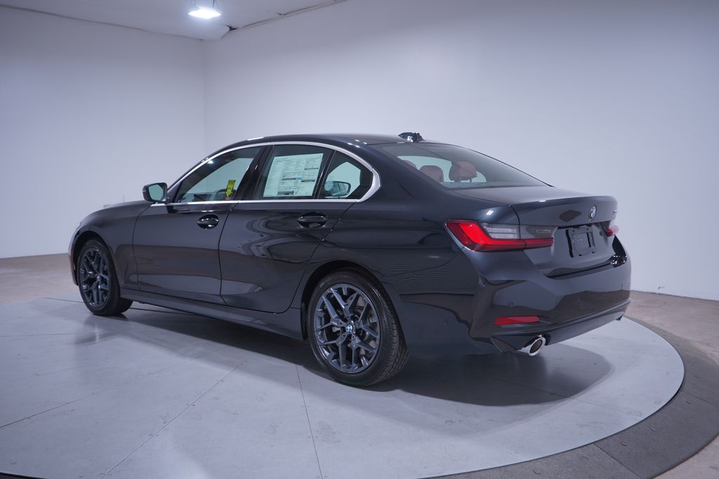 Thumbnail: 2025 BMW 3 Series - 3