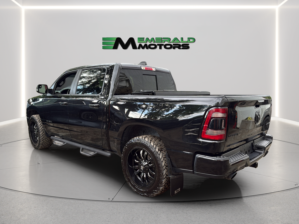 View vehicle photo 3