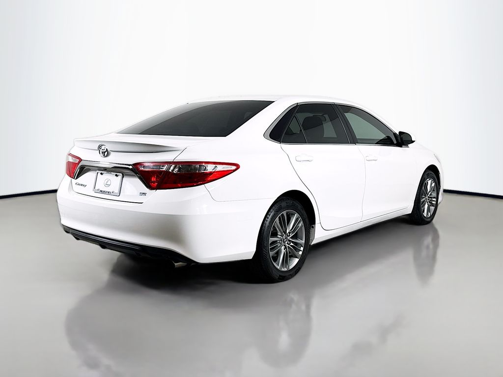 Thumbnail: 2015 Toyota Camry - 5