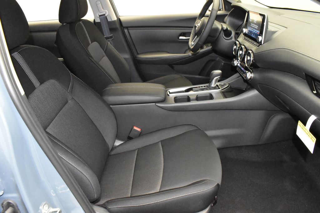 Thumbnail: 2025 Nissan Sentra - 23