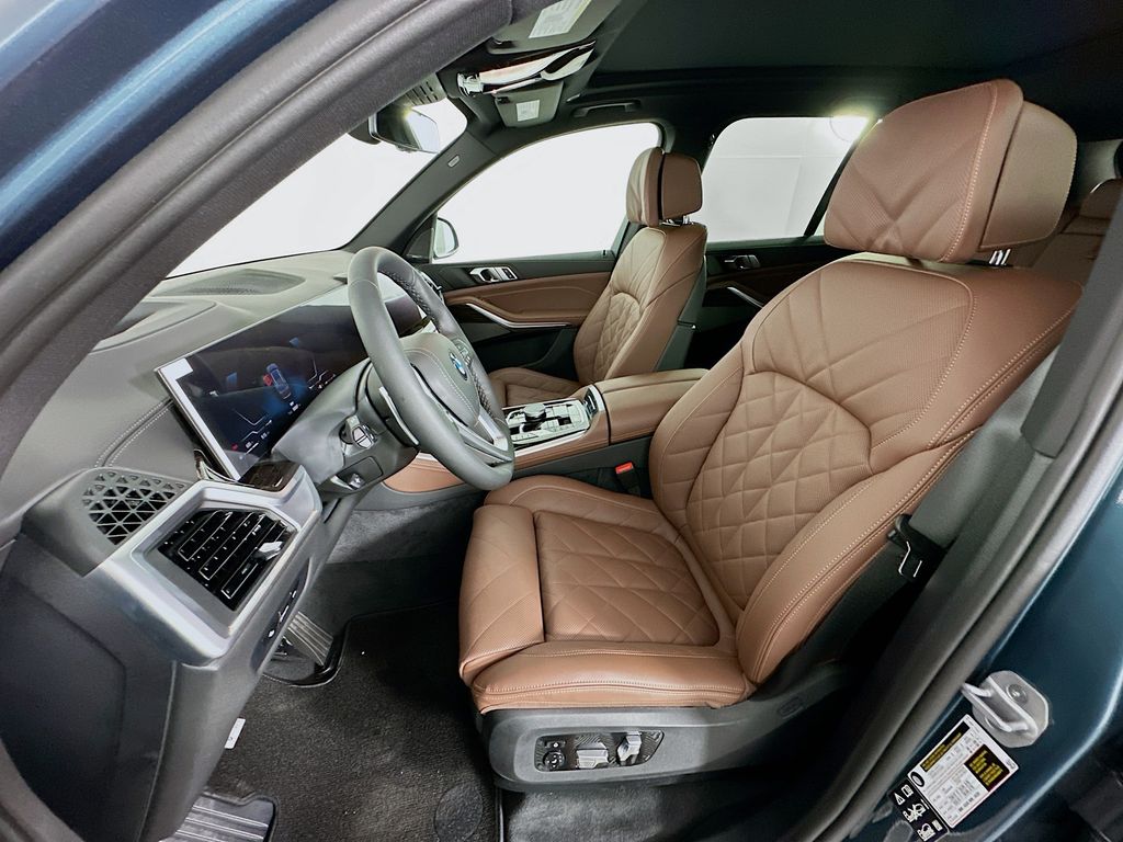 Thumbnail: 2026 BMW X5 - 16