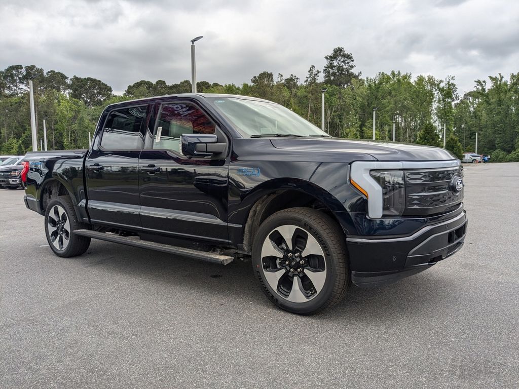 2025 Ford F-150 Lightning Platinum