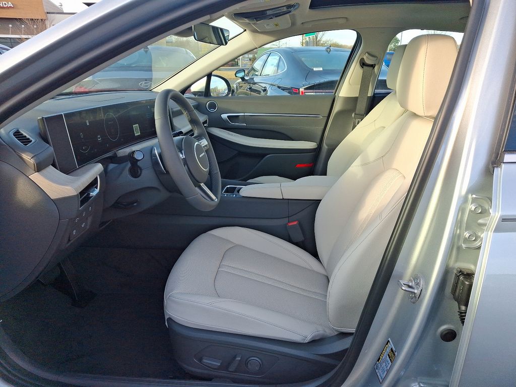 Thumbnail: 2025 Hyundai Sonata - 6