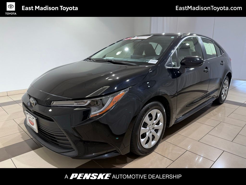2023 Toyota Corolla LE -
                Madison, WI