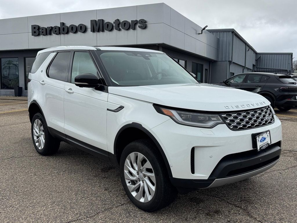 White 2024 Land Rover Discovery P300 S AWD SUV / Crossover All-Wheel Drive 8-Speed Automatic