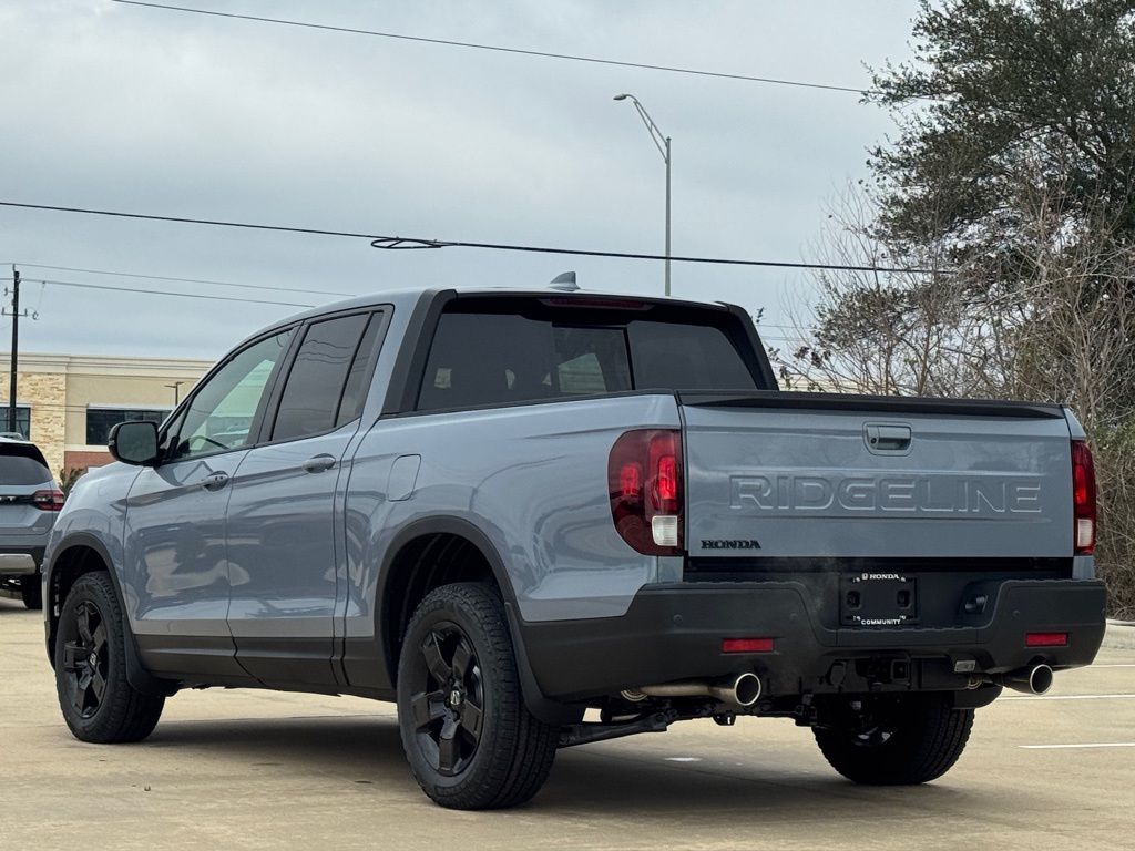 2026 Honda Ridgeline Black Edition Gray at Community Honda
