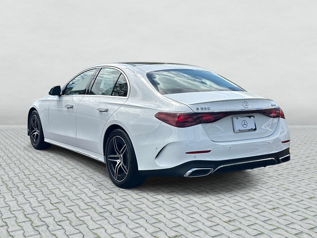 Thumbnail: 2025 Mercedes-Benz E-Class - 16