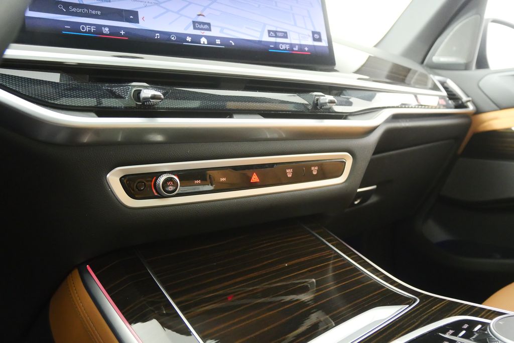 Thumbnail: 2025 BMW X5 - 27