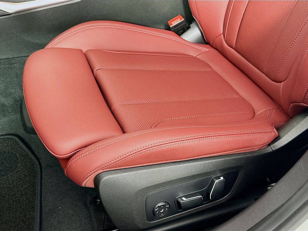 Thumbnail: 2026 BMW 3 Series - 21