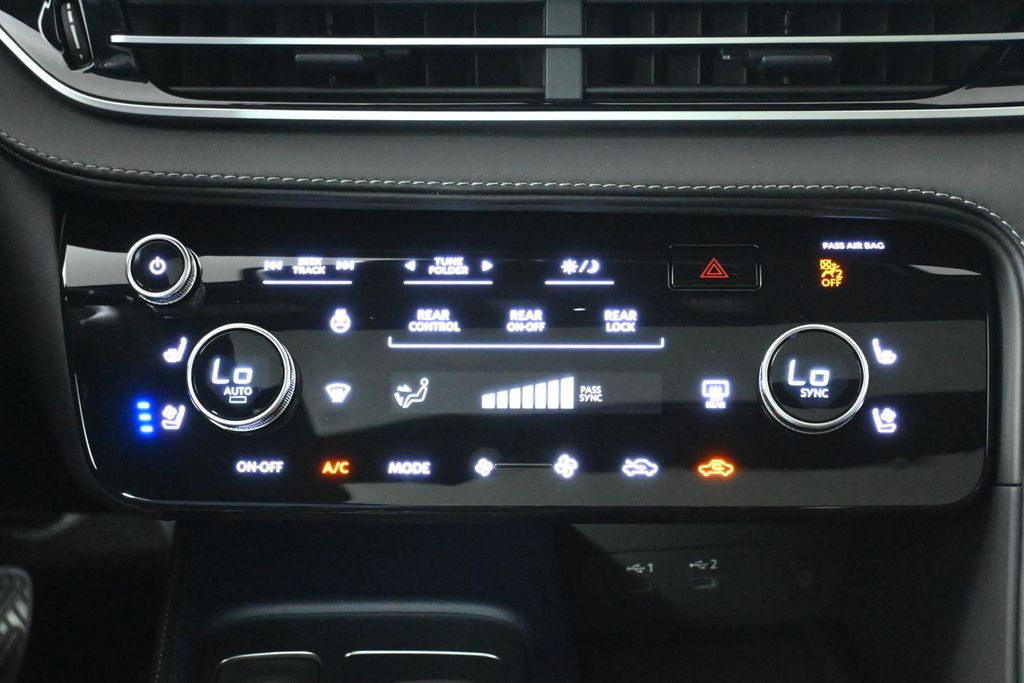 Thumbnail: 2026 INFINITI QX60 - 18