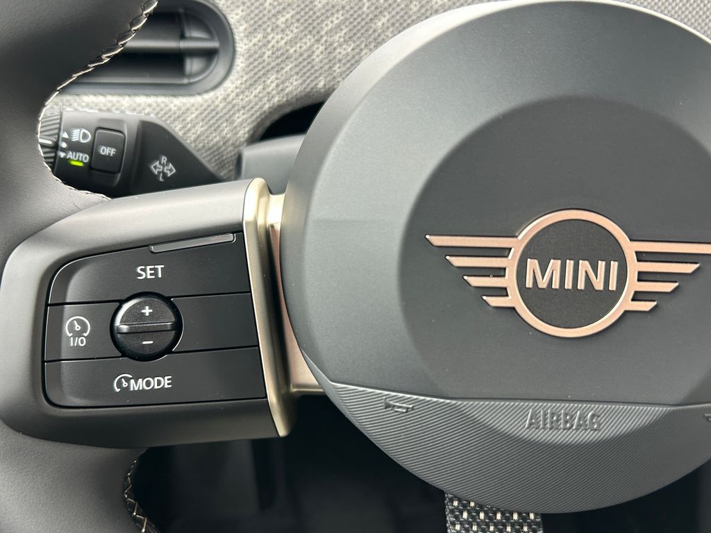 Thumbnail: 2026 MINI Cooper - 18