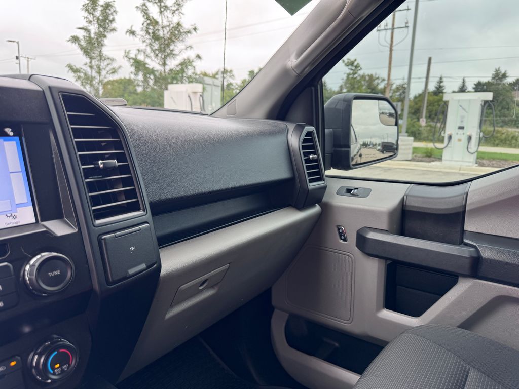 Used 2019 Magma Red Ford XL image 23