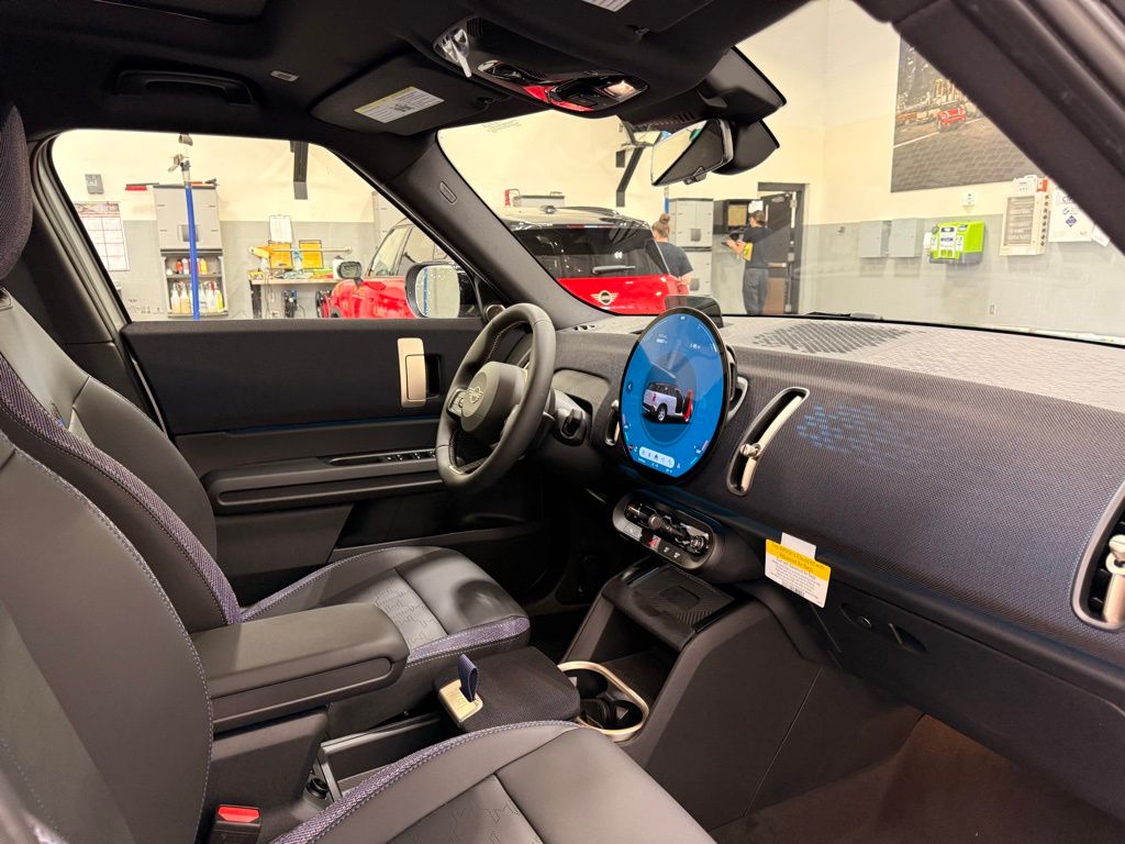 Thumbnail: 2025 MINI Cooper Countryman - 28