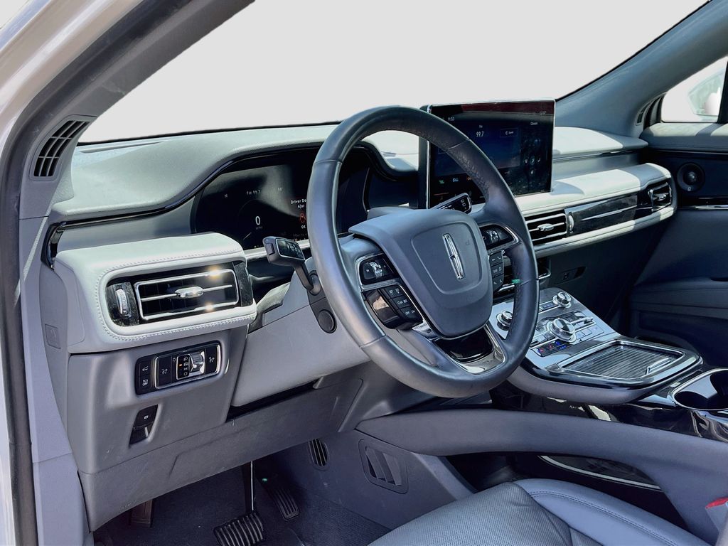 2022 Lincoln Nautilus Reserve White at Legacy Ford