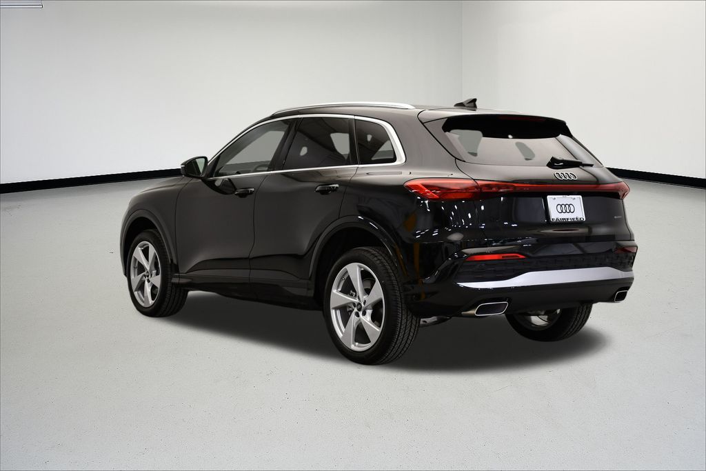 Thumbnail: 2025 Audi Q5 - 3