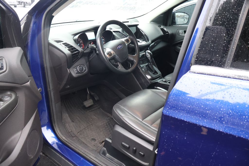 Thumbnail: 2016 Ford Escape - 11