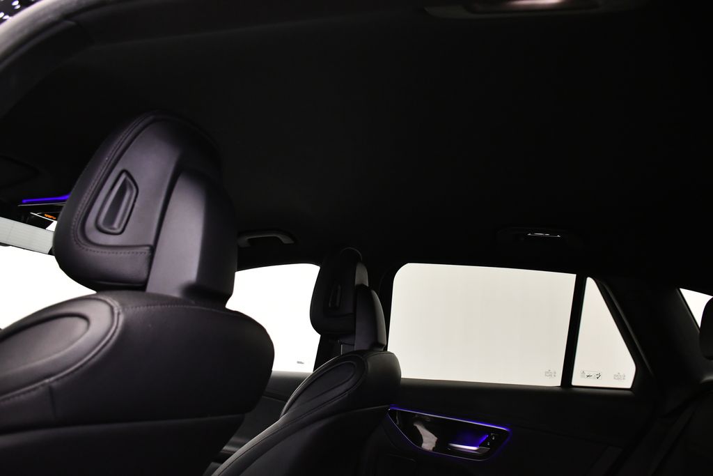 Thumbnail: 2023 Mercedes-Benz GLC - 16